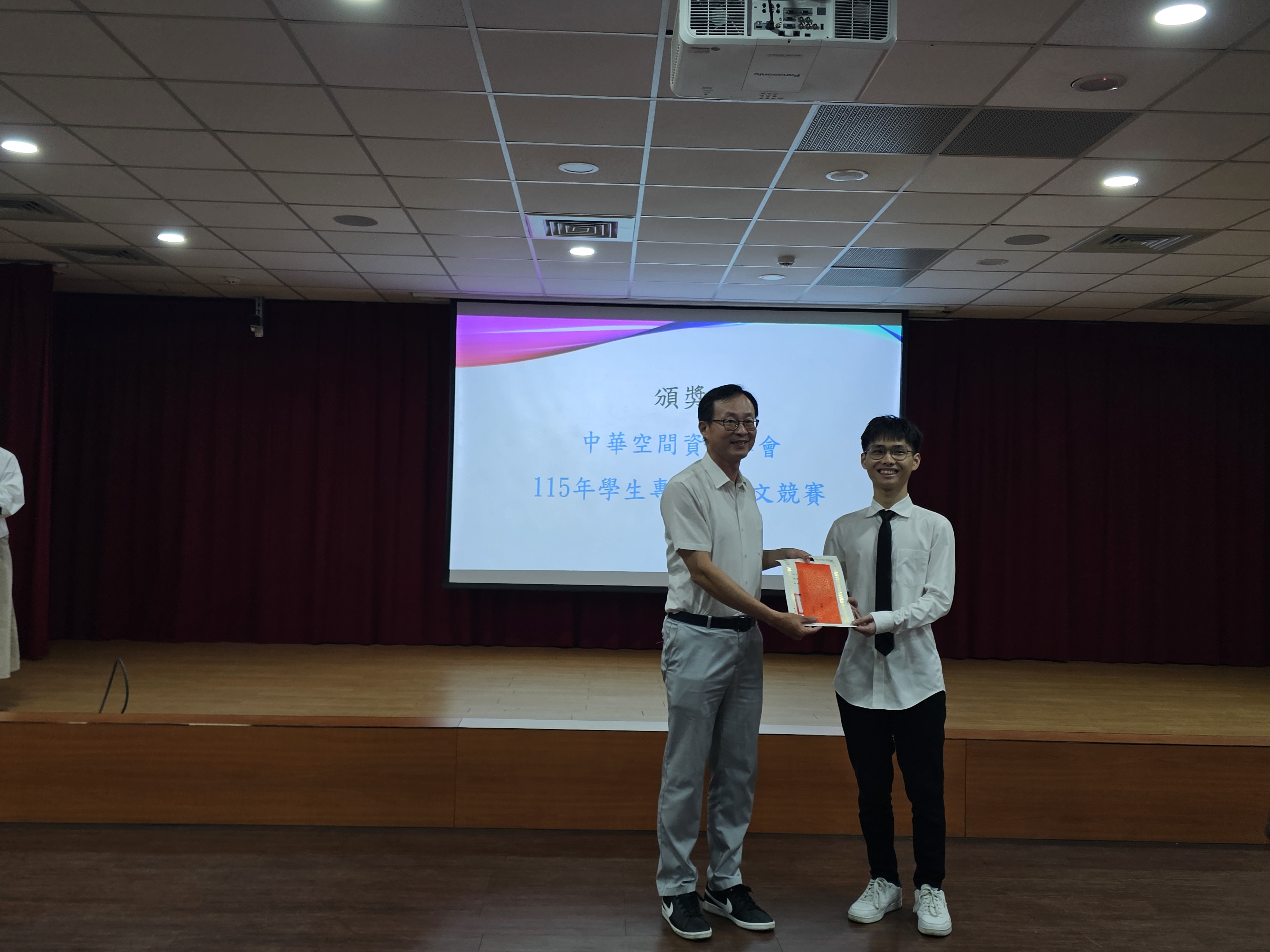 中華空間資訊學會115學生專題及論文競賽-許育麒01